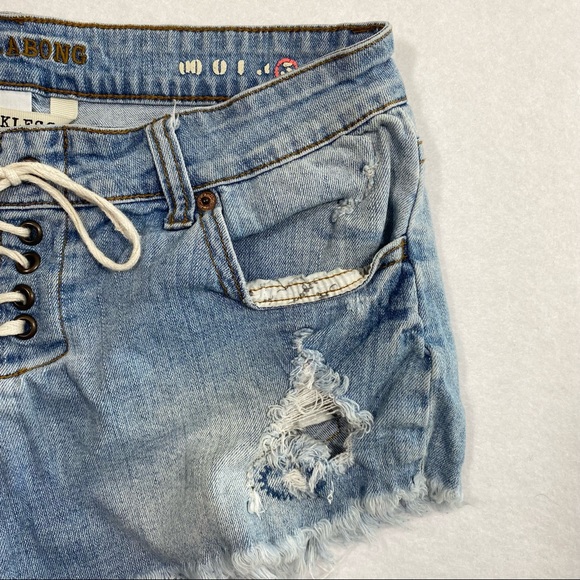 Billabong Shorts Reckless Women Sz 5 Laced front denim distressed denim … - Picture 8 of 11